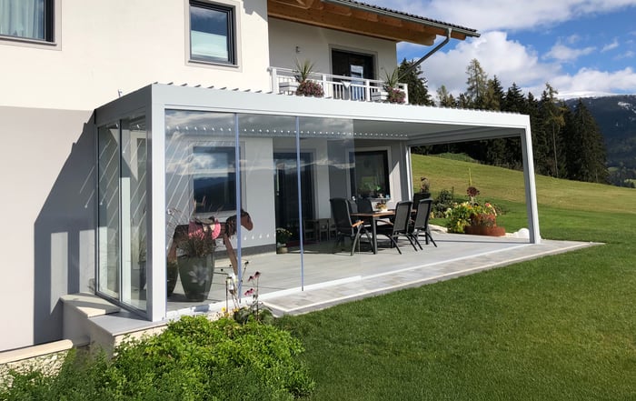 Avstrija Pergola Stekleni paneli porezano