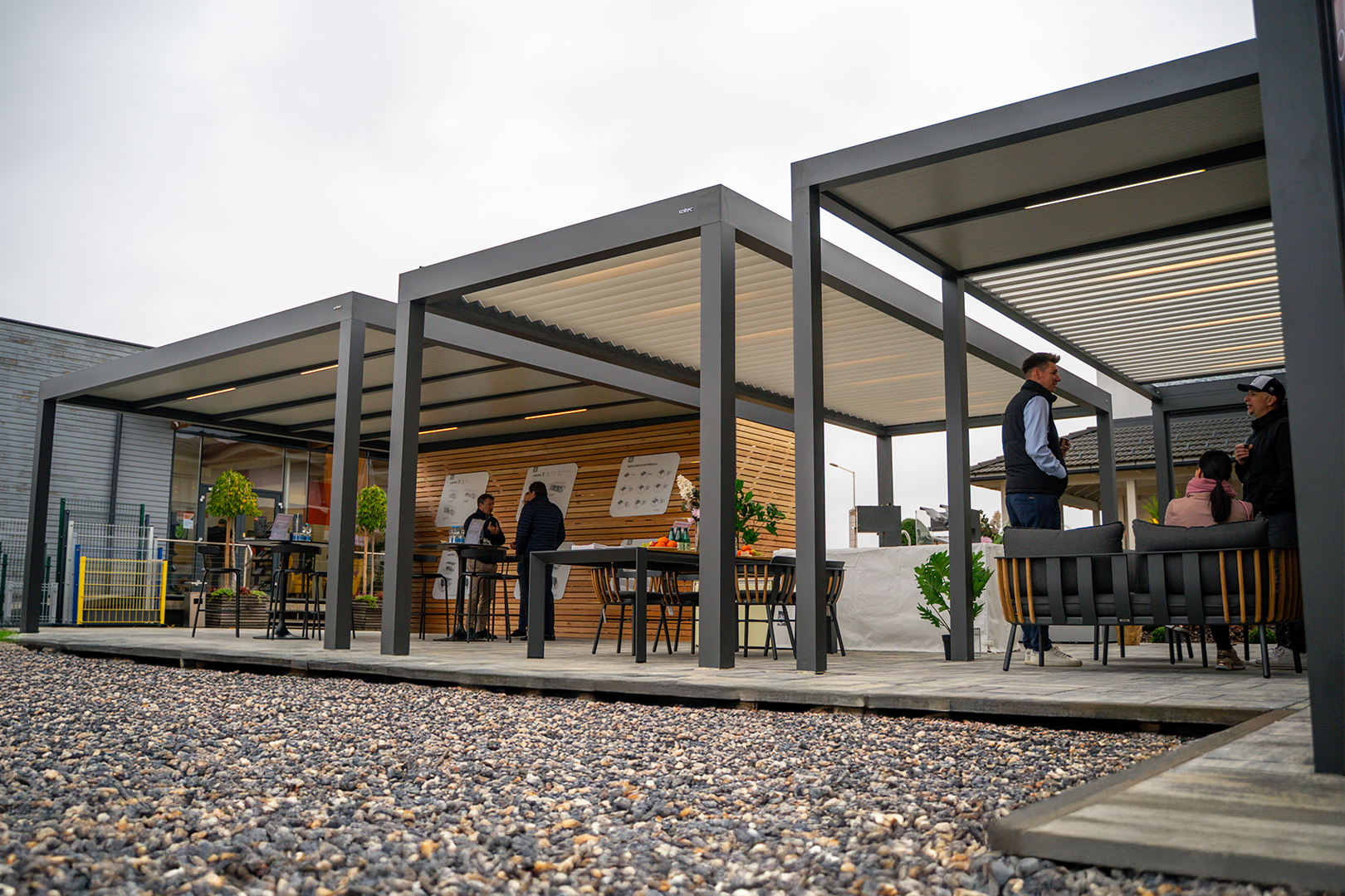 Graz Showroom horizontal 16